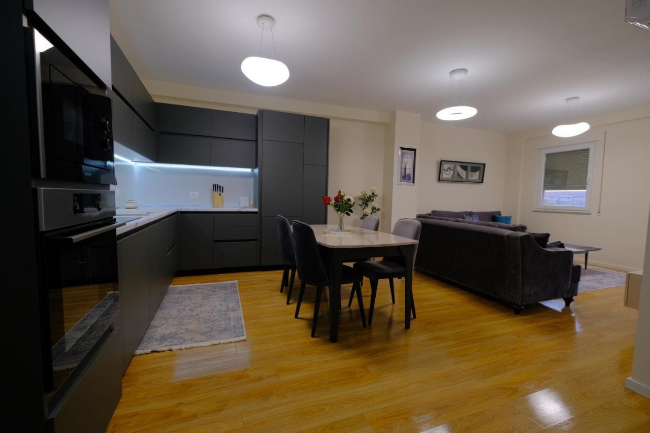 Comfy Apartment In Shkoder Bagian luar foto