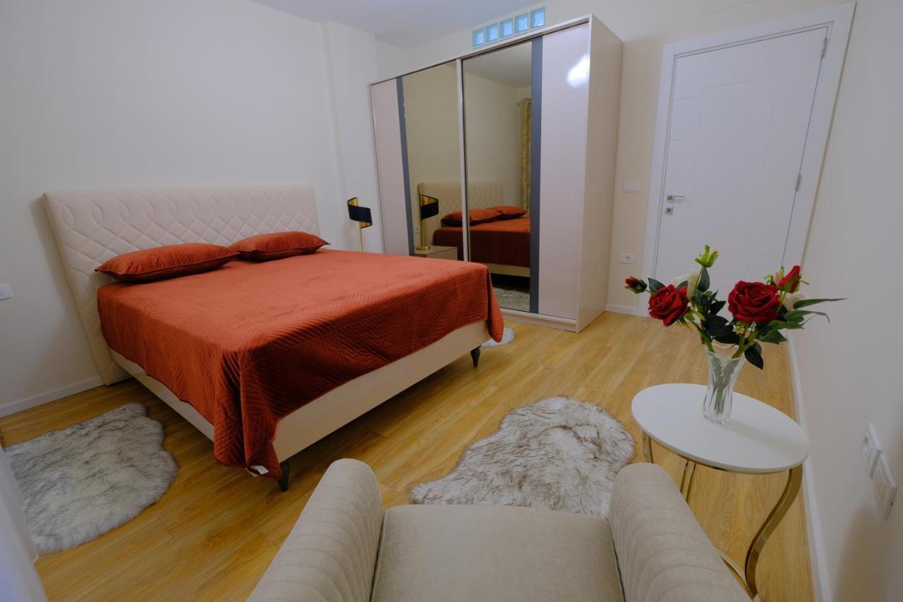 Comfy Apartment In Shkoder Bagian luar foto